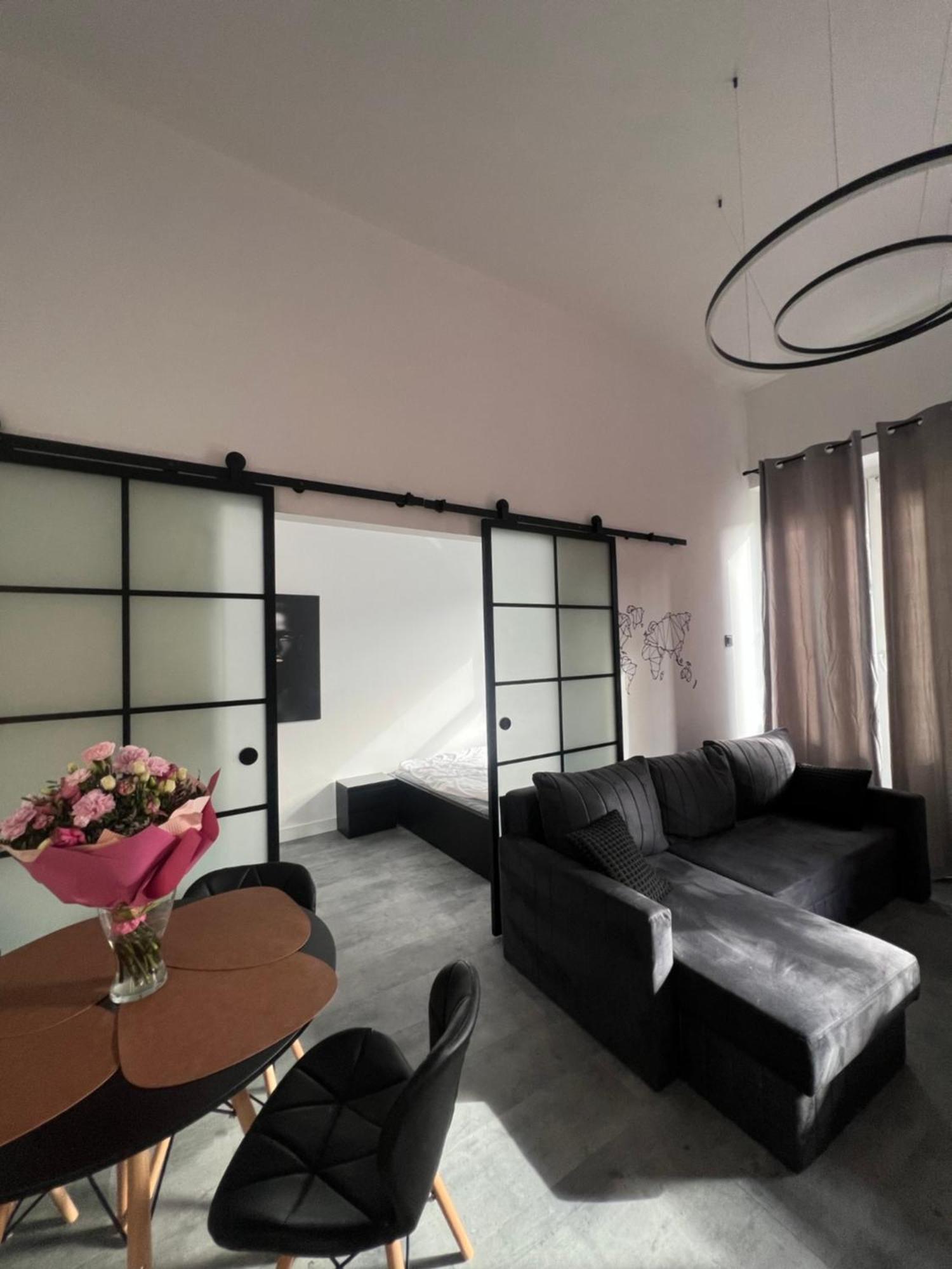 Loft W Centrum Z Jacuzzi فروتسواف المظهر الخارجي الصورة