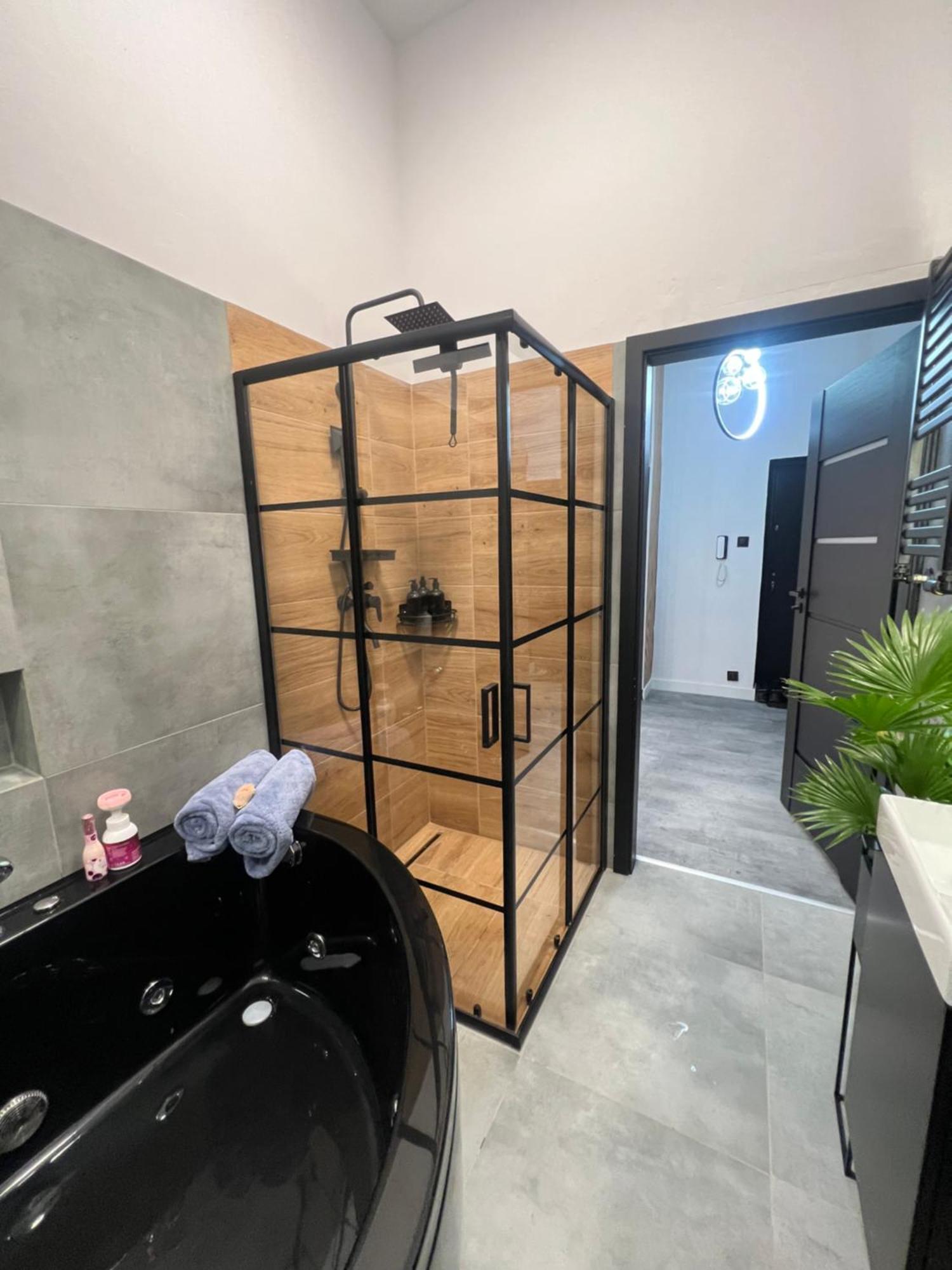 Loft W Centrum Z Jacuzzi فروتسواف المظهر الخارجي الصورة