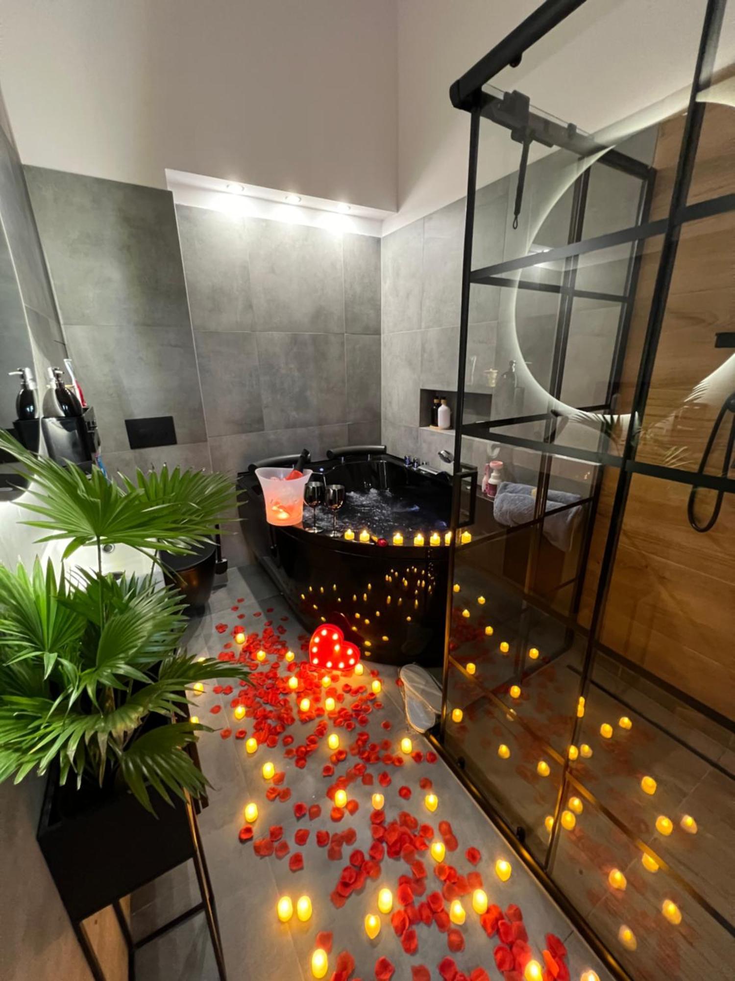 Loft W Centrum Z Jacuzzi فروتسواف المظهر الخارجي الصورة